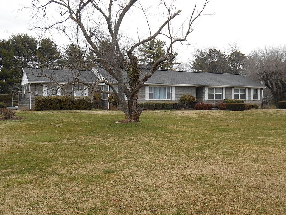 1st image of 517 Emain St