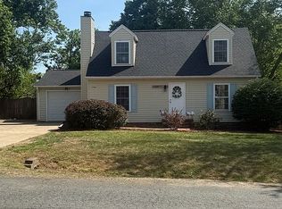 1700 Jan Dr, Fredericksburg, VA 22405