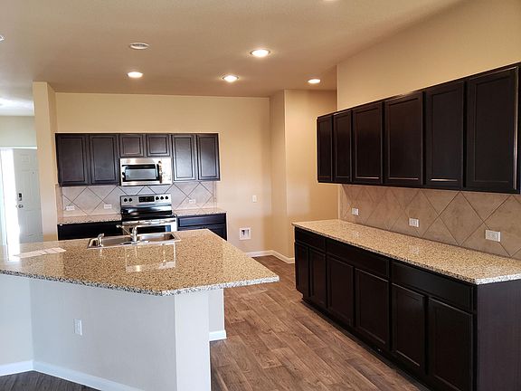 3rd image of 317 Cassandra Dr