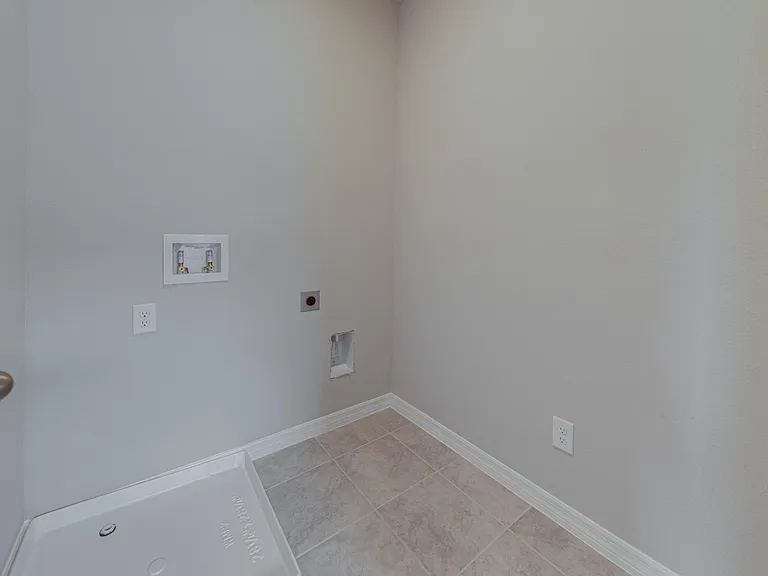 524 Venetian Palms Blvd — Photo 12