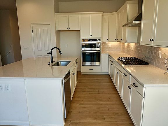 5th image of 434 Buckskin Rd