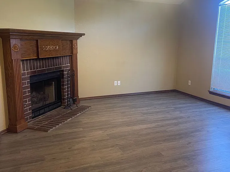 213 Pinafore Dr — Photo 6