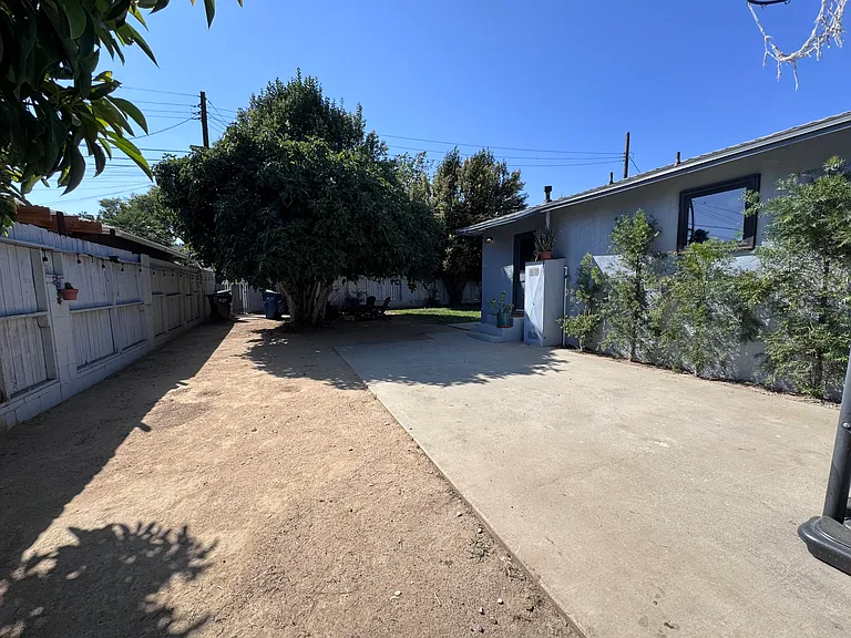 2045 Armour St — Photo 30