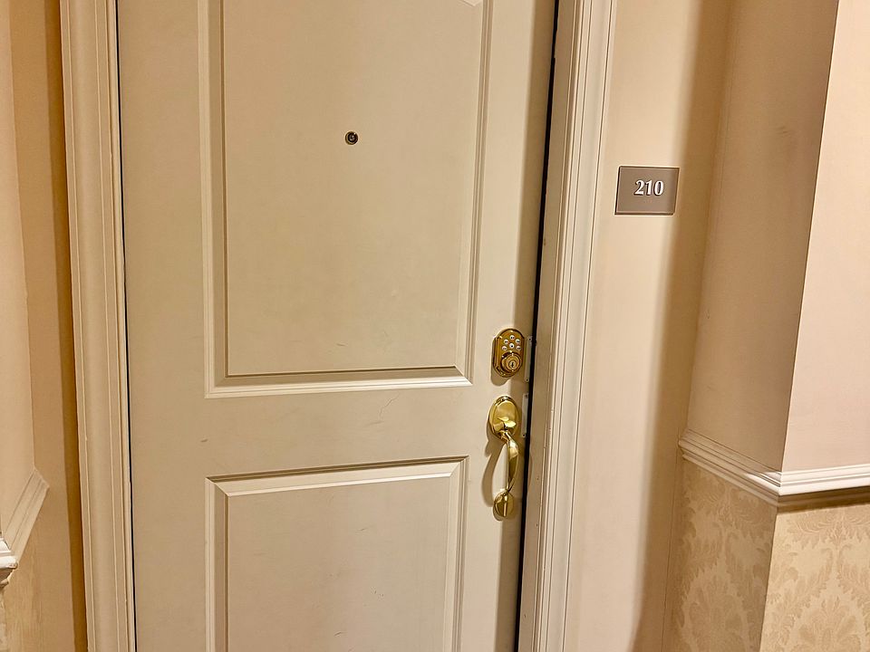 1st image of 1210 Windsor Park Ct #210