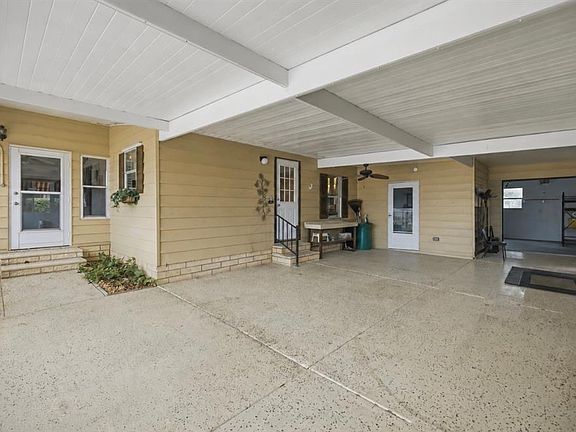 4th image of 728 Truman Ave