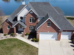 8420 Doubletree Ct, Winfield, IN 46307