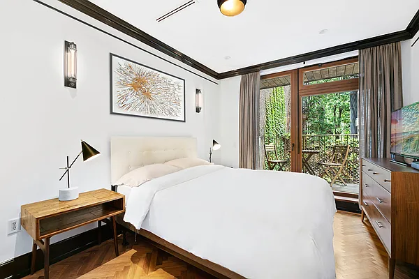 Sold by Douglas Elliman | media 5