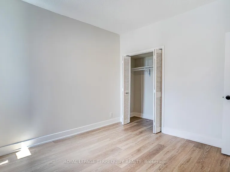 743 Gerrard St E #UPPER — Photo 8