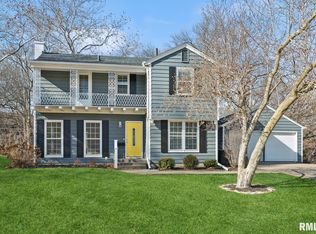 2204 Fairhaven Rd, Davenport, IA 52803