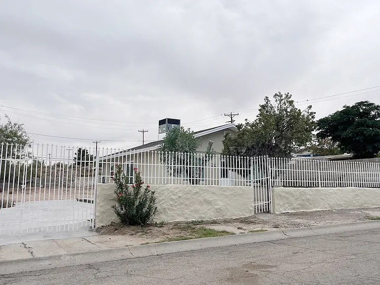 102 Walnut Ct — Photo 15