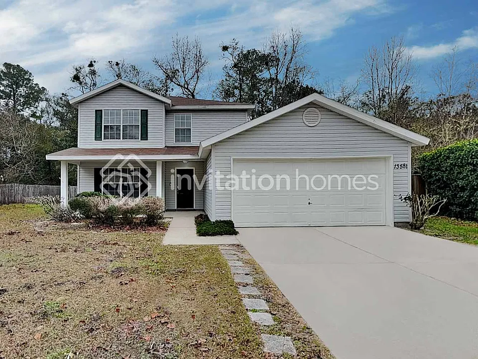 13581 Ashford Wood Ct E