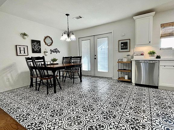 4th image of 616 S 13th St