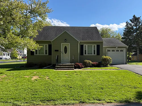 123 Lyon Pl Photo 1