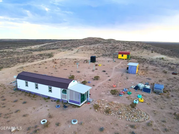 2500 Benoit Rd, Salt Flat, TX 79847