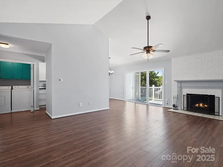 9404 S Vicksburg Park Ct — Photo 11