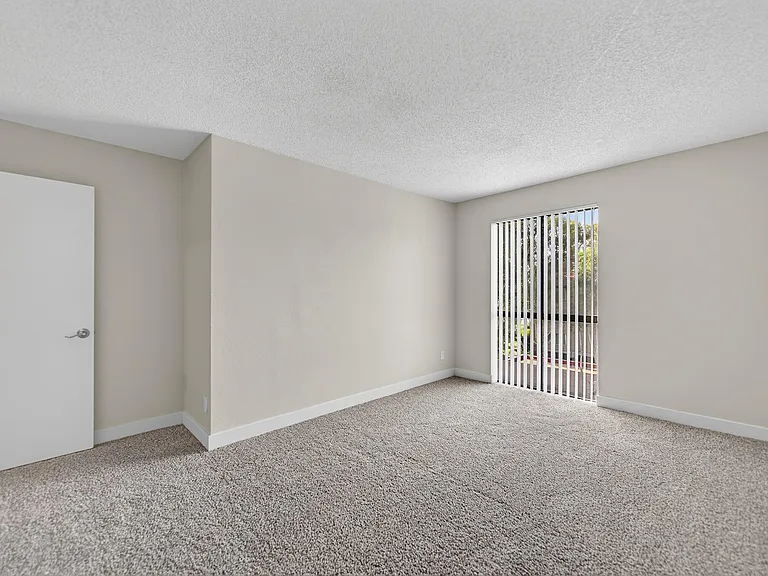 Prado Apartments — Photo 28