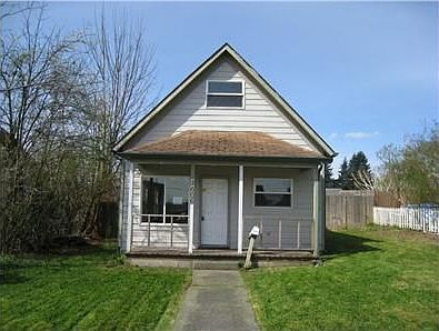 1st image of 2606 E Grand Ave