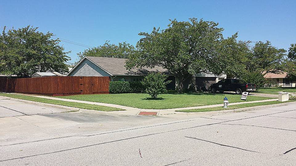 1st image of 2711 Elk Grove Rd