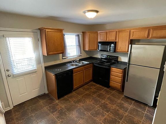 4th image of 1208 Piedmont St APT A