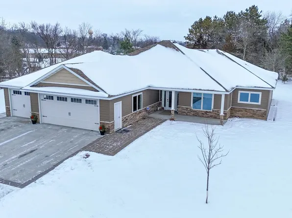 522 8th St SW, Pine Island, MN 55963