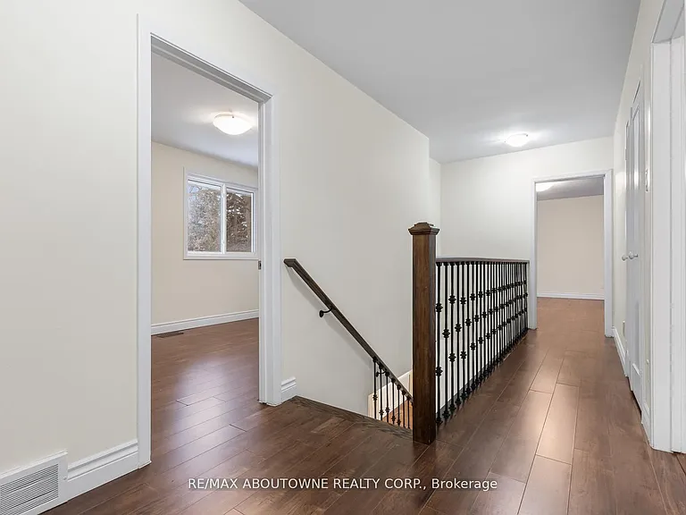 145 Wolfdale Ave — Photo 19