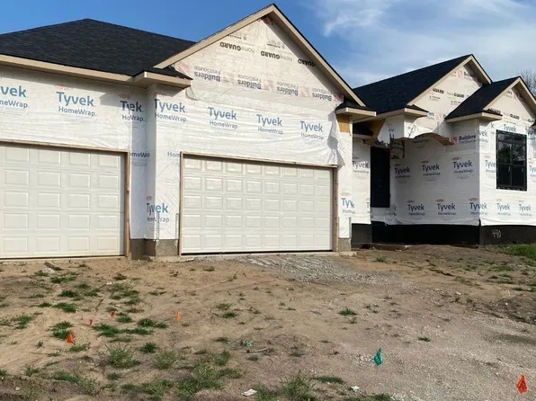 440 N Backwoods Dr, Valley Center, KS 67147