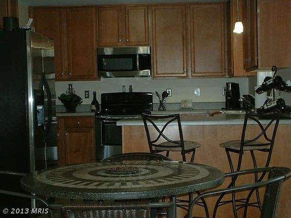 3rd image of 420 Lake Caroline Dr