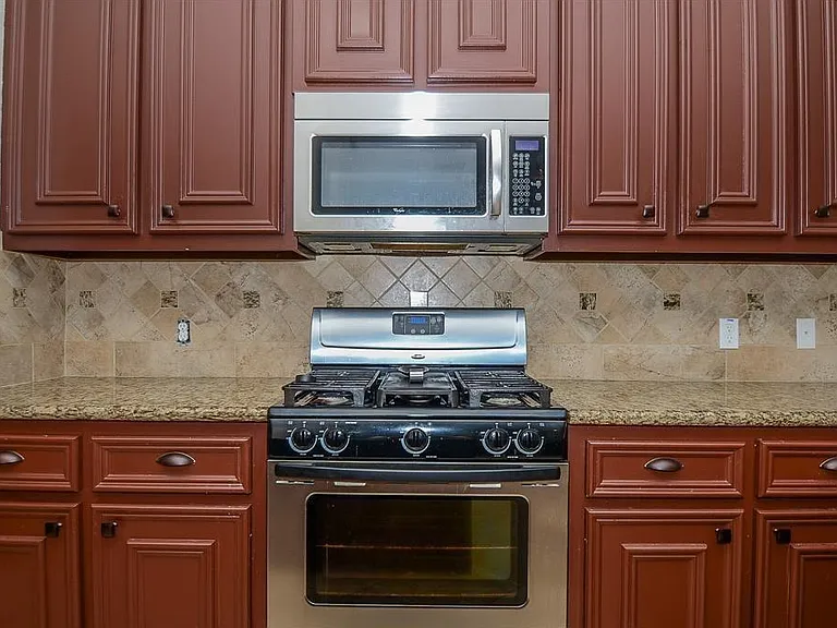 6510 Ashland Terrace Ln — Photo 6