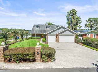 18716 Arbor Dr, Lutz, FL 33548