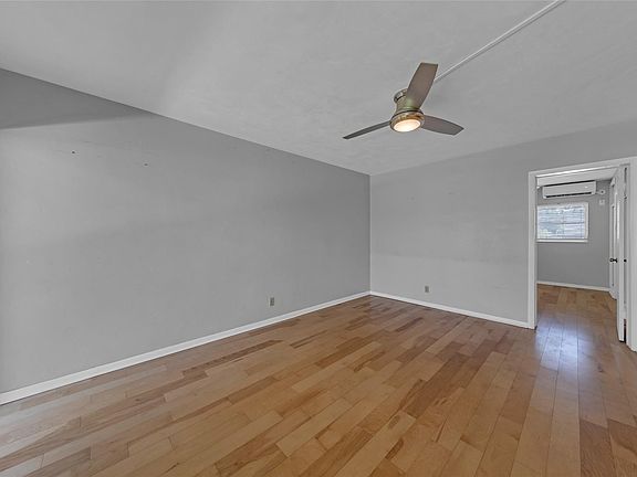 5th image of 11 SW 4th Avenue #29