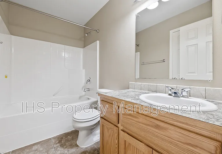 1701 W 30th Ave — Photo 10