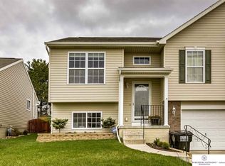 5463 S 194th St, Omaha, NE 68135