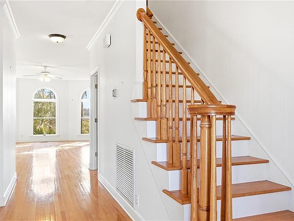4th image of 188 Harbor Pointe Dr