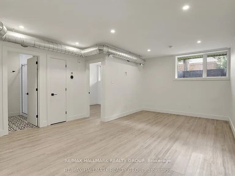 368 Chapel St #7 — Photo 16
