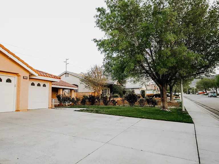 42336 Camden Way — Photo 3