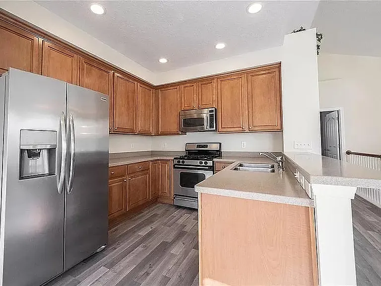 13836 Willesden Cir — Photo 8