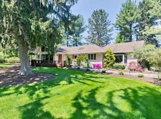 65 Alexander Dr, Red Bank, NJ 07701