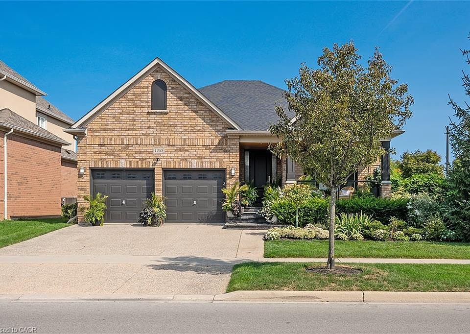 1st image of 4252 Sarazen Dr