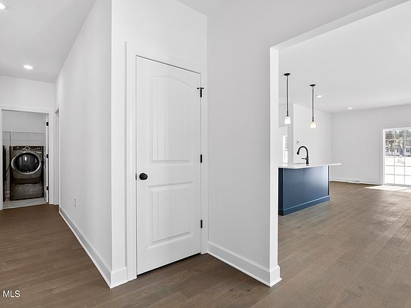4th image of 502 Brison Avenue