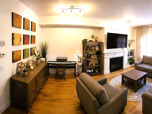 5th image of 2678 King George Blvd #15