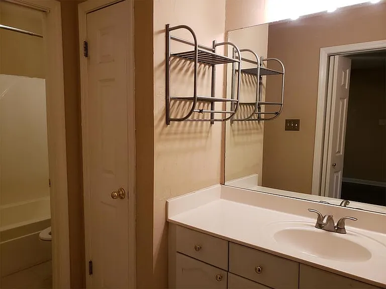 1088 Sunstar Dr — Photo 6