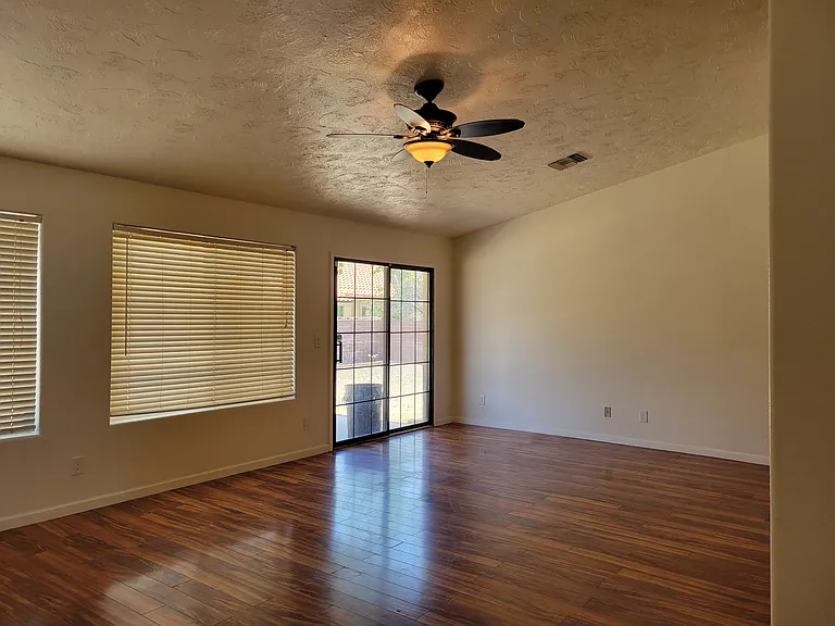3072 Brenda Cir — Photo 23