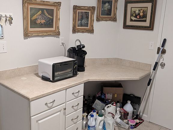 3rd image of 1351 NE Miami Gardens Dr APT 1613E