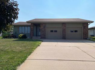 1509 Apache Ave, Hastings, NE 68901