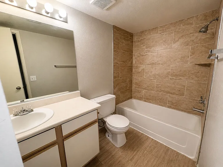 2300 E Silverado Ranch Blvd #2140 — Photo 8