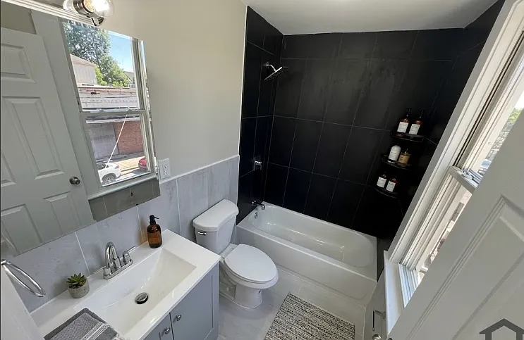 28 Wainwright St #3 — Photo 8