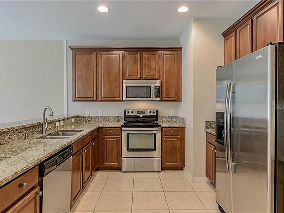 4th image of 324 Bramble Ct
