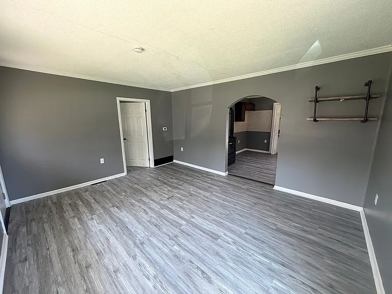 3412 2nd St — Photo 5