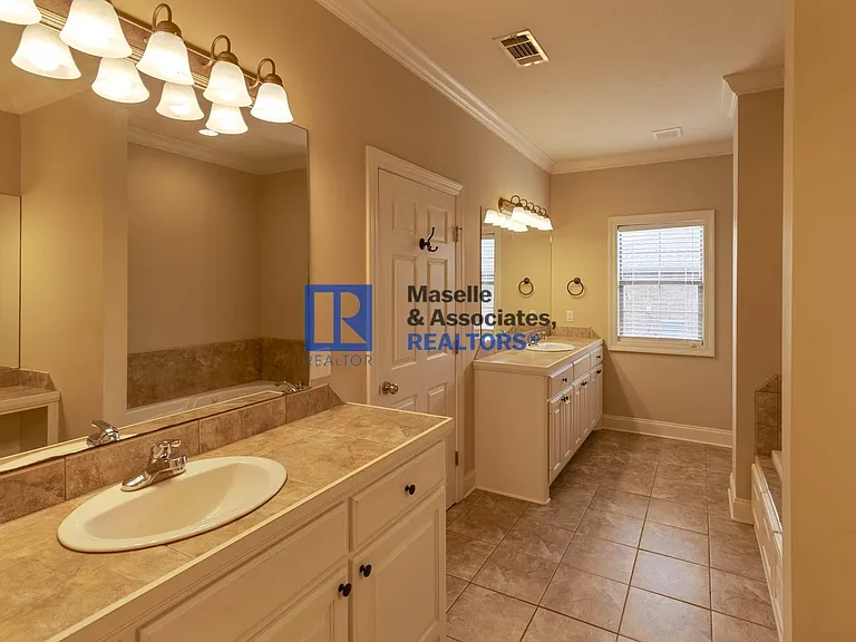 125 Mason Way — Photo 19
