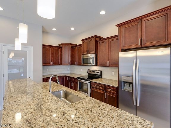 4th image of 4020 SW 16th Place Cpe
